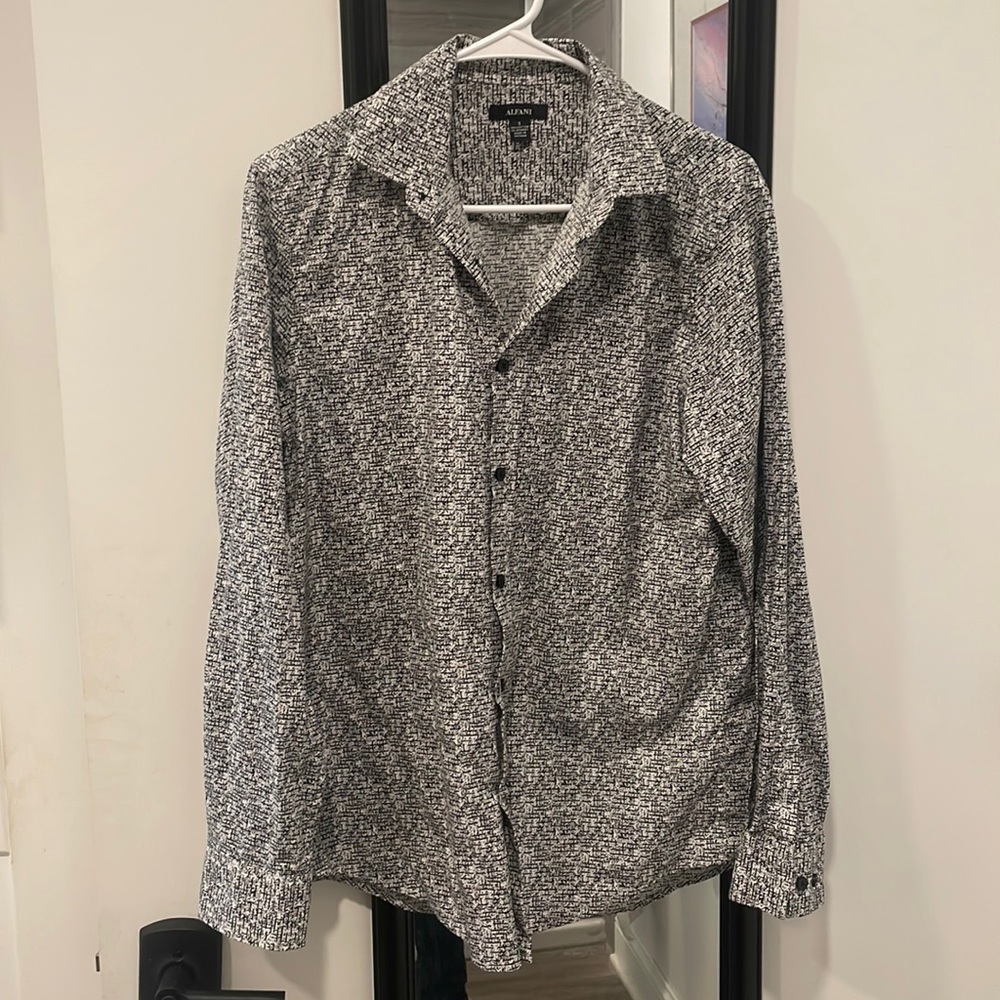 Alfani long sleeve shirt size s